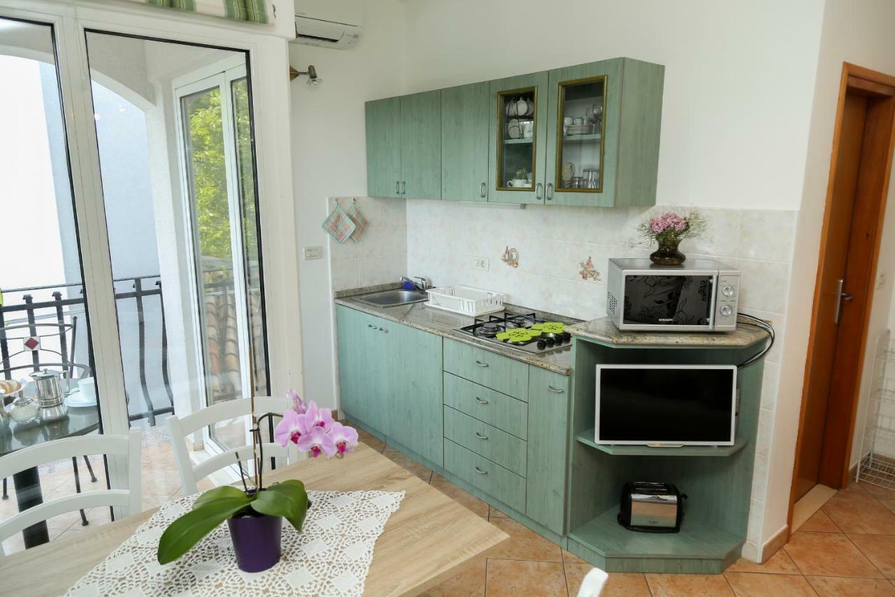 Apartments Tinka Brseč エクステリア 写真